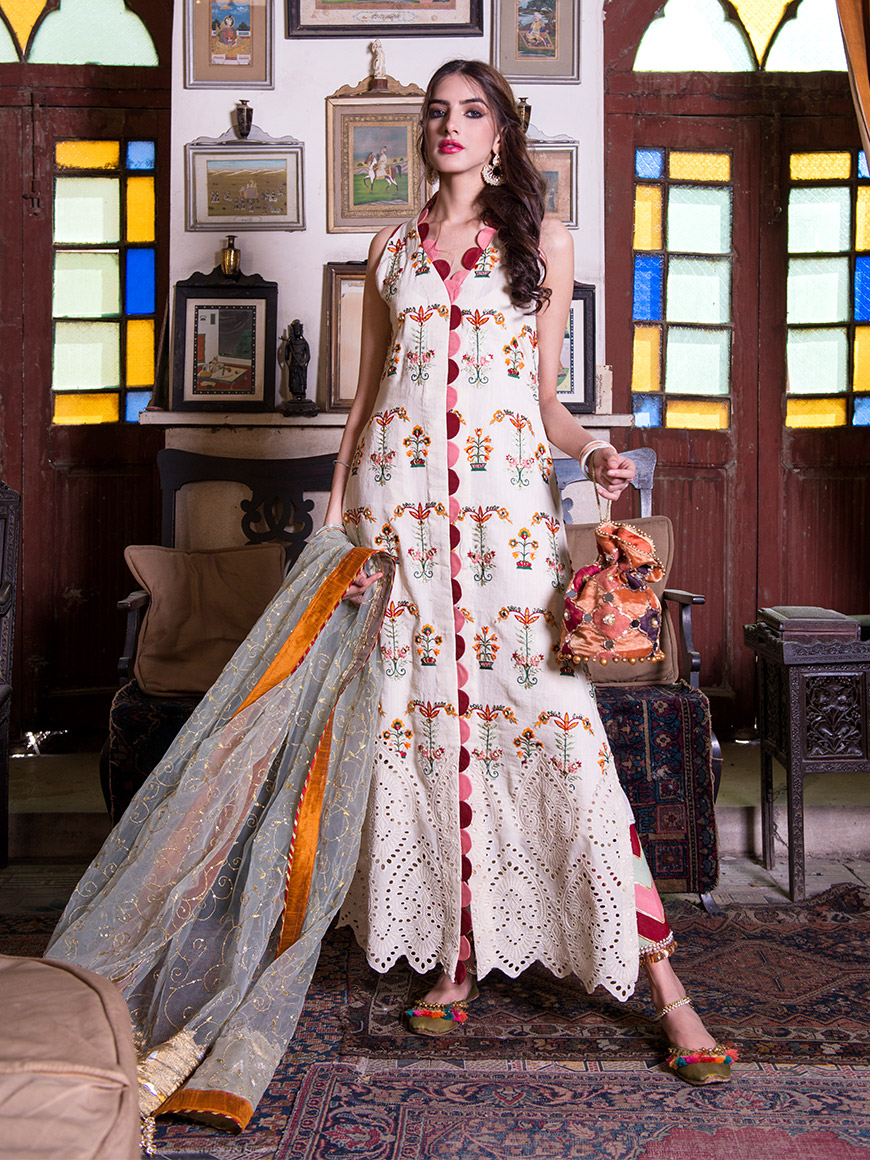 16-1.jpg Saloni - Image 1